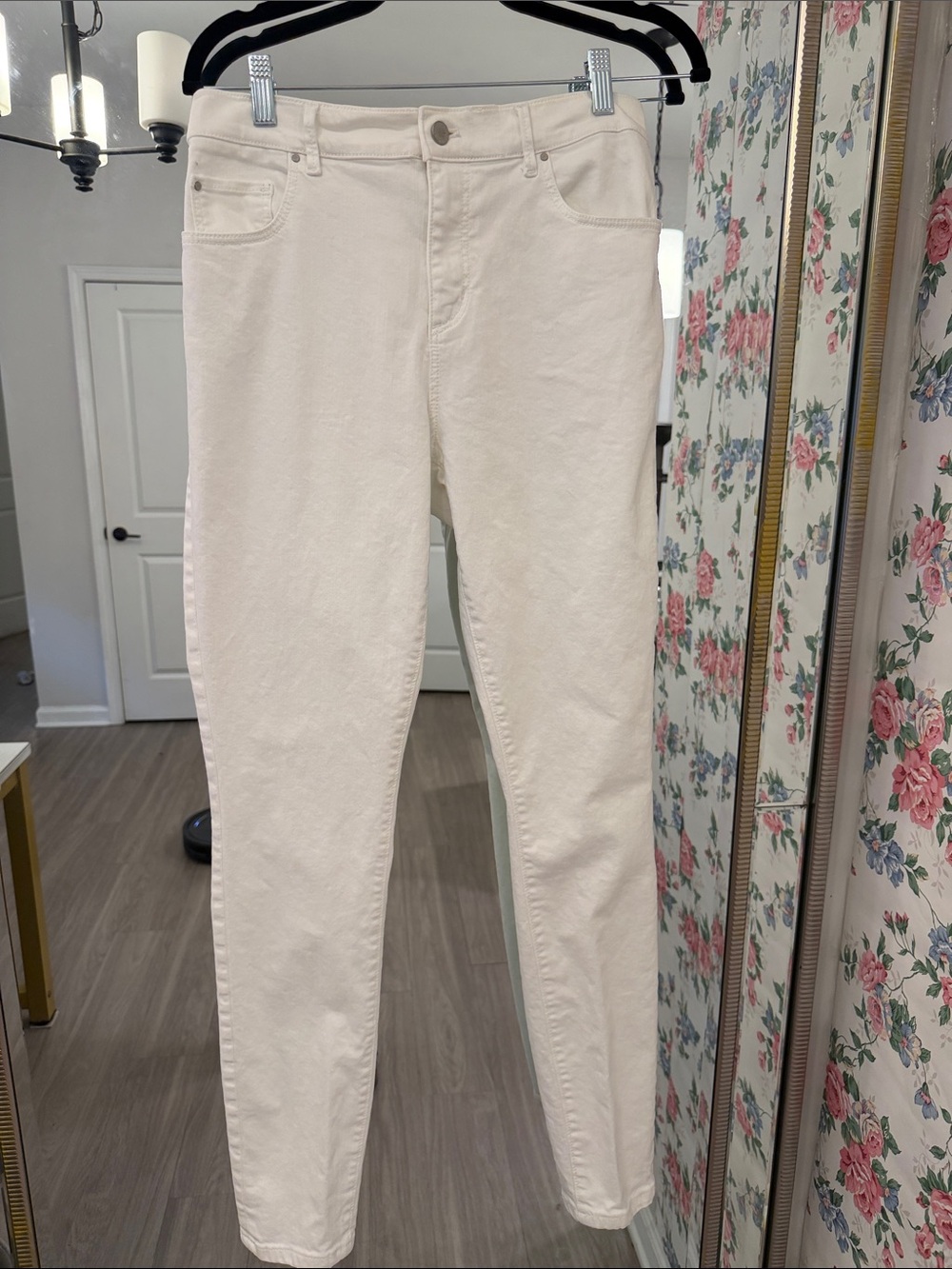 Ann Taylor Factory Cream High-Rise Skinny Jeans